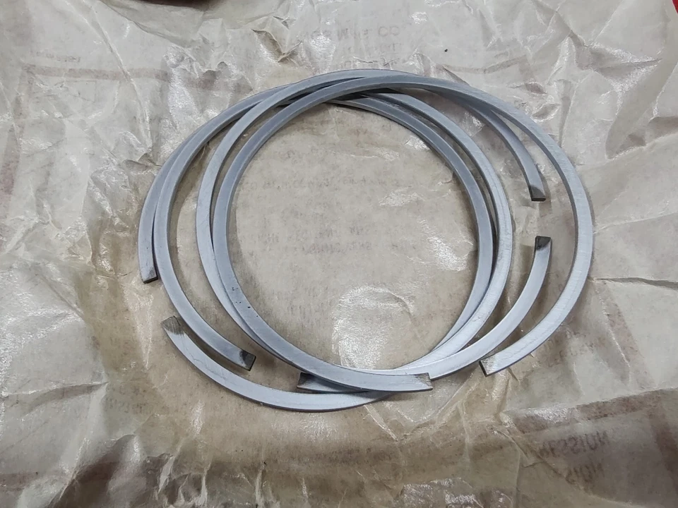 Juego de anillos de pistón cromados Hastings NOS #2C6151 +.020 para Nissan Sentra 82-88 Foto 4 de 4