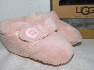 ugg bixbee pink