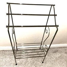 Vintage Mid Century Modern Silver Metal Wire Floor Towel Hanger Rack Shelf Stand