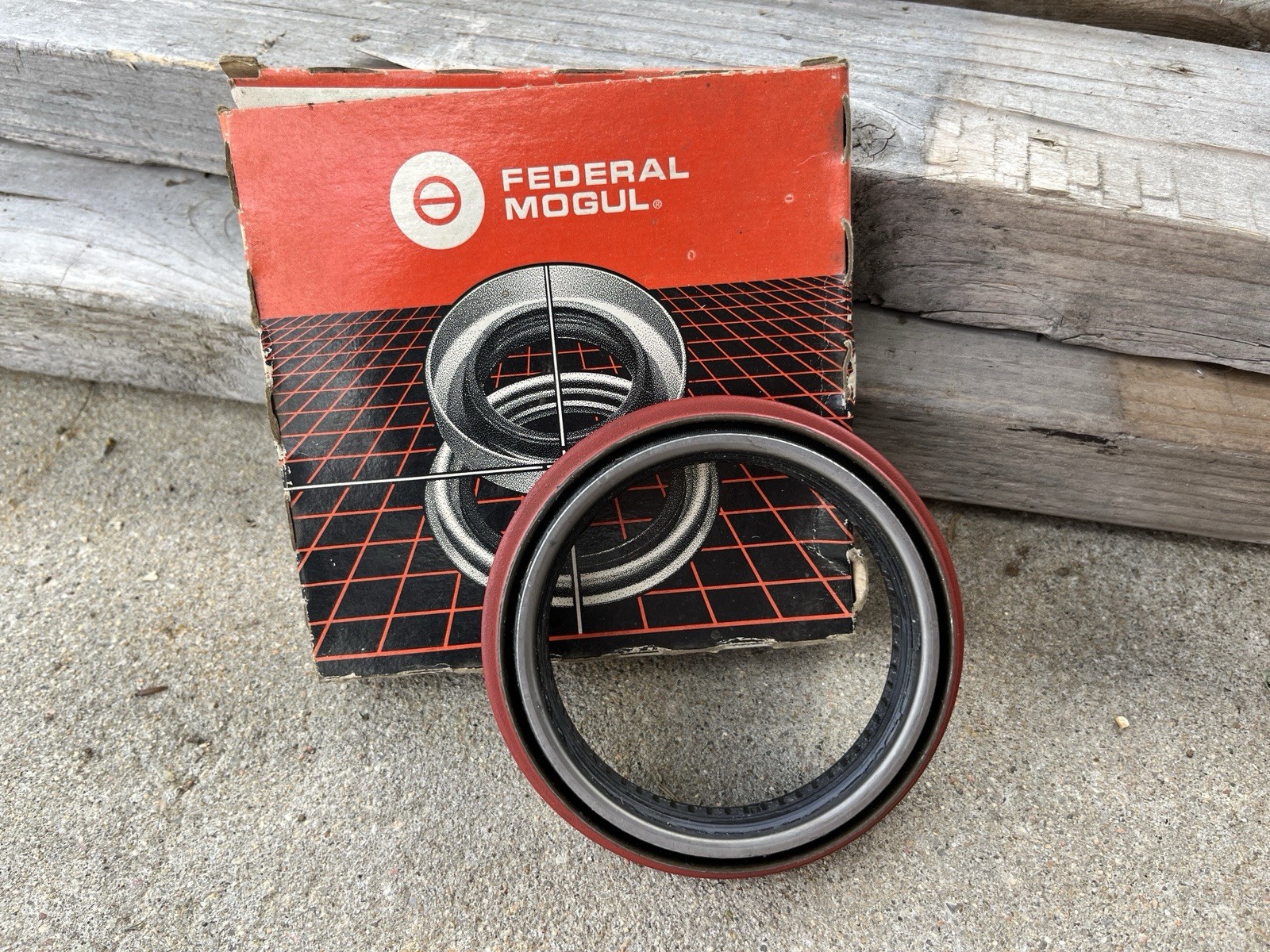 Seal - 100495
