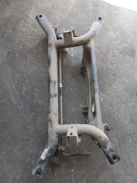 Jeep Compass 2007-2017 travesaño/marco K estilo clásico tracción delantera trasera Foto 3 de 4