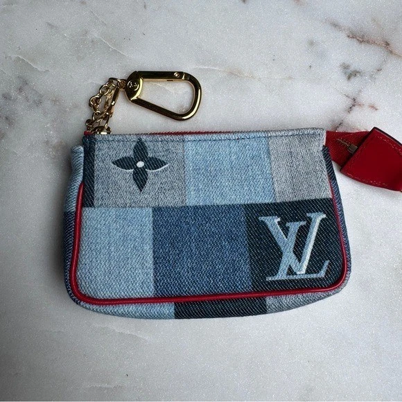 Accesorios Louis Vuitton Monograma Denim Micro Pochette Foto 3 de 4