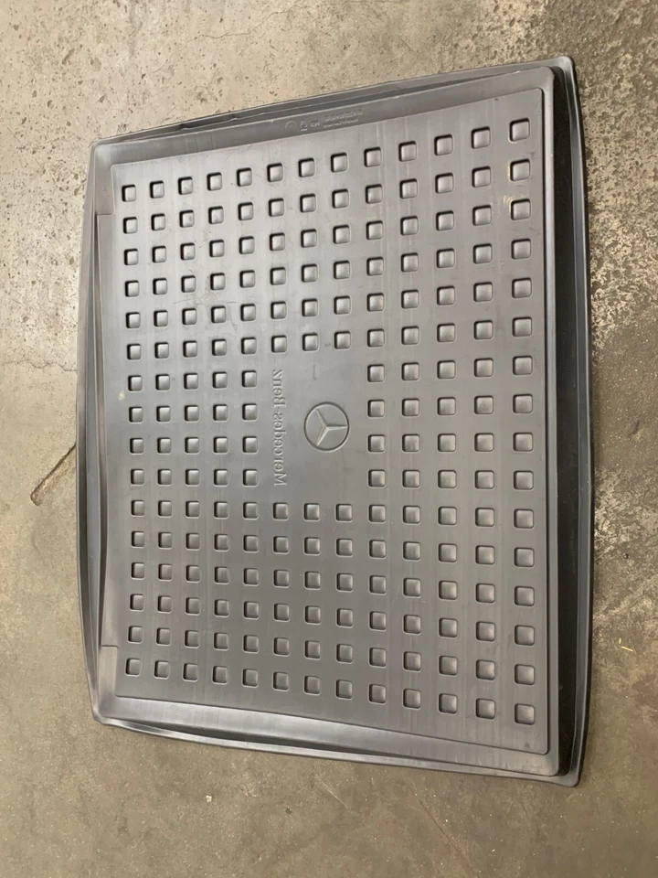 Mercedes-Benz GLC300 2017-2021 maletero negro poco profundo A2538140000 genuino Foto 3 de 3