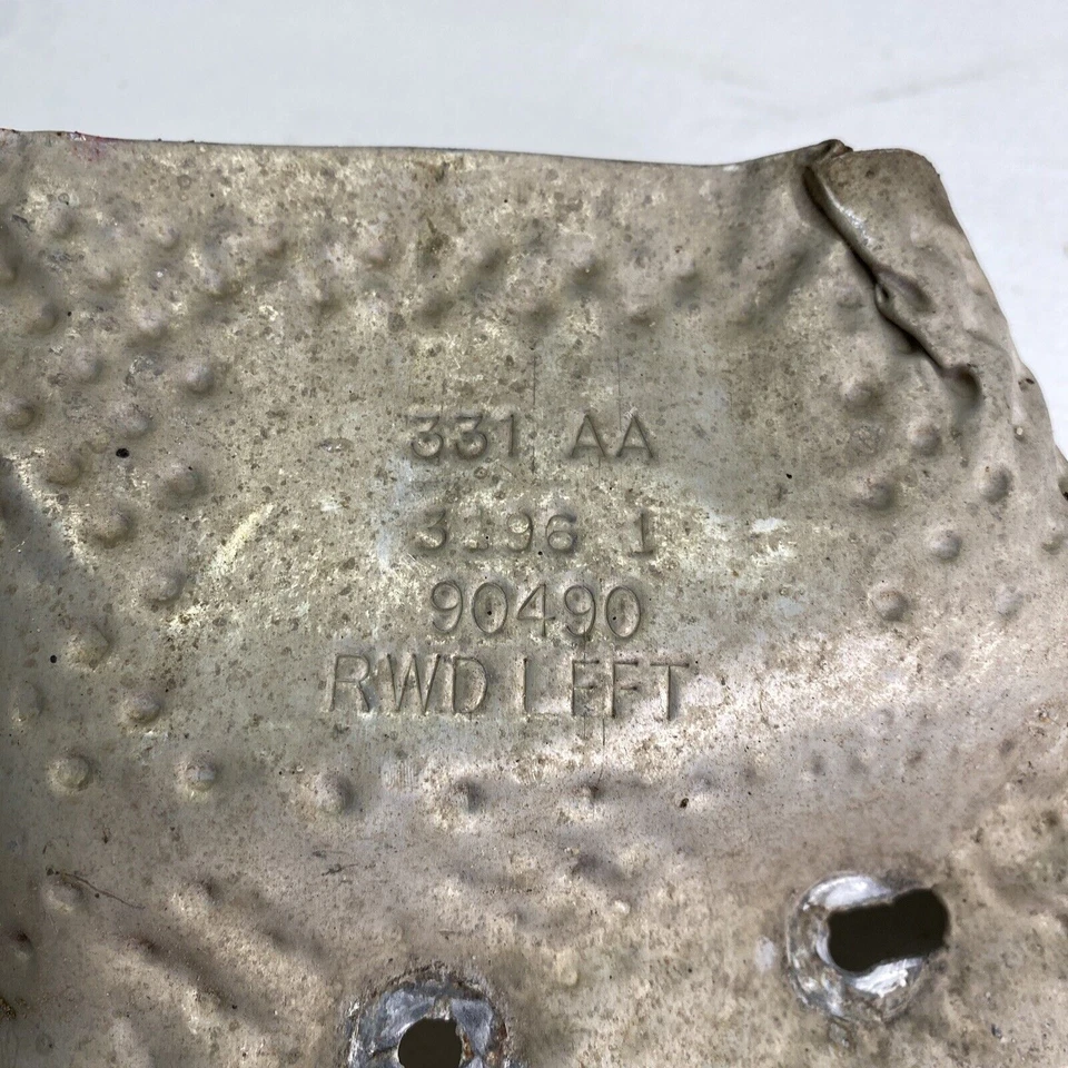 Chrysler 300 Dodge Charger 2005-2010 3,5 L montaje del motor izquierdo protector térmico fabricante de equipos originales Foto 2 de 4