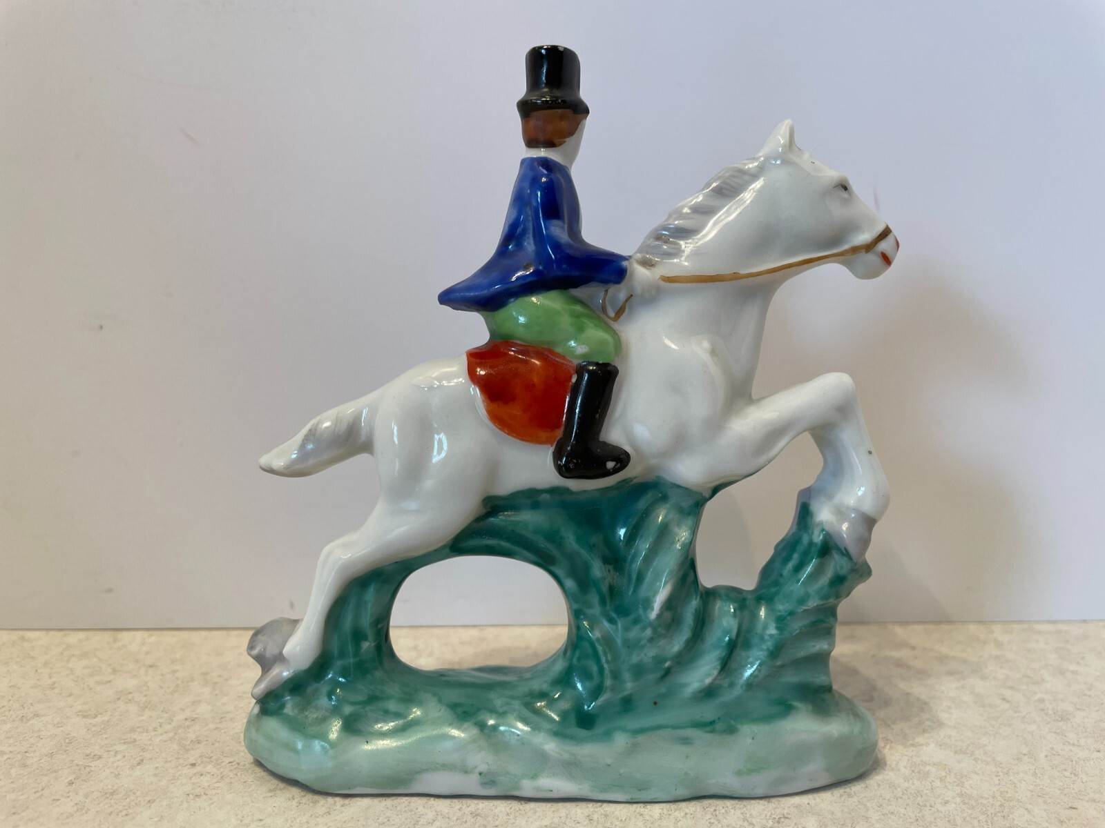 Vintage 1969 JIM BEAM CHURCHILL DOWNS 95th Kentucky Derby Decanter