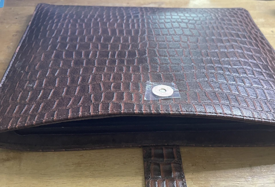 Croco iPad sleeve - Image 2 of 4
