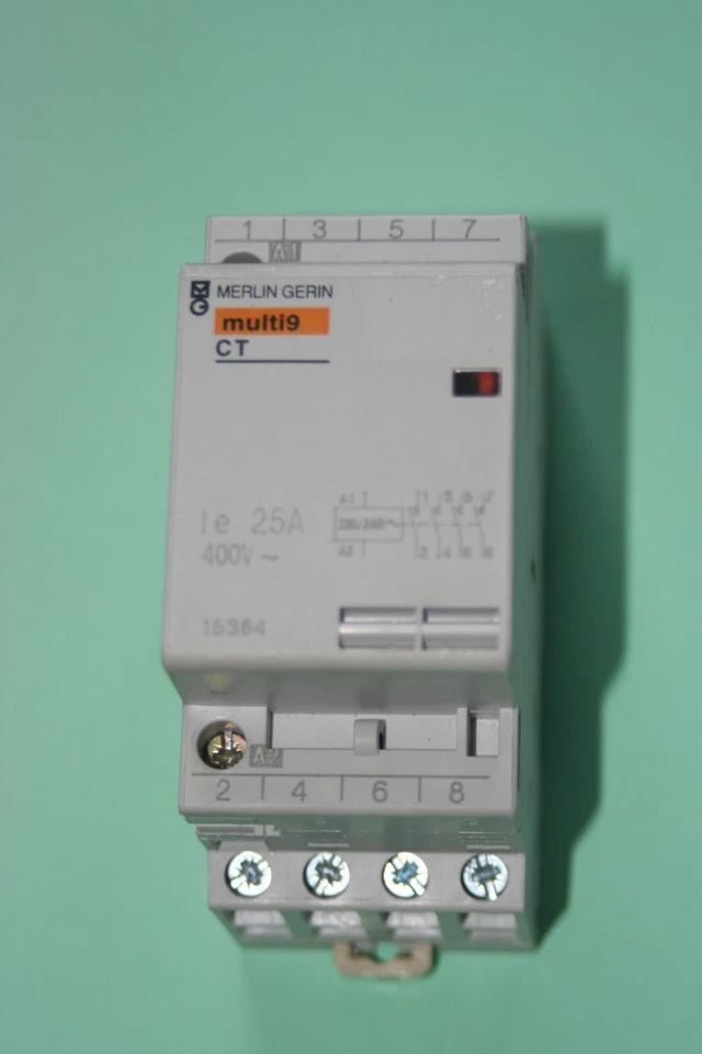 CONTACTEUR CT 25A MERLIN GERIN 15384