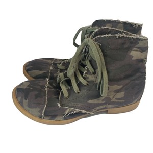 steve madden camo high top sneakers