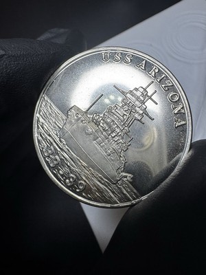 Rare Vintage USN USS Arizona BB-39, USS Missouri BB-63 Challenge Coin
