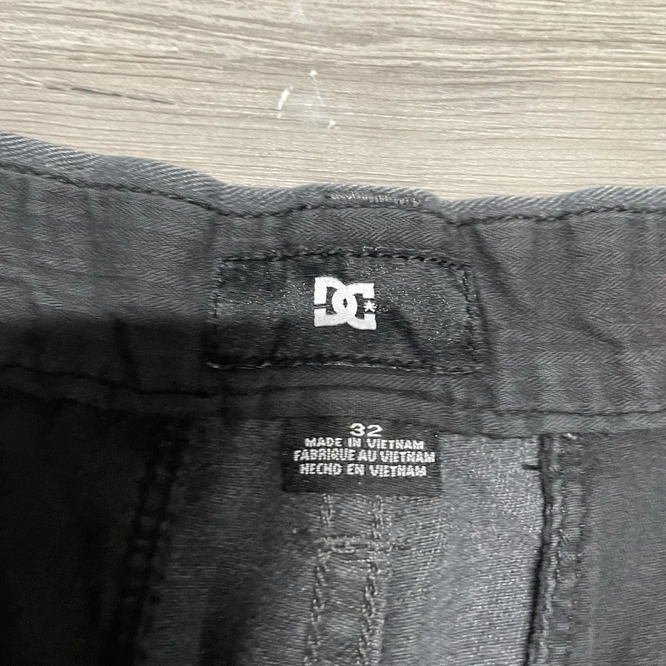 Pantalones Cortos De Colección Y2K DC Para Hombre Talla 32 x 11" Gris Entrepierna Patinador Grunge Años 2000 Foto 3 de 4