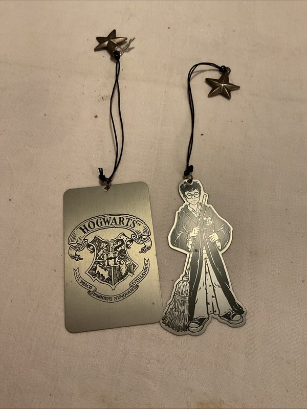 Set Of 2 Scholastic Harry Potter Collectible Metal Bookmarks Hogwarts Vintage