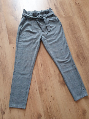 Stoffhose Gr. S/32 Vera Moda Kariert