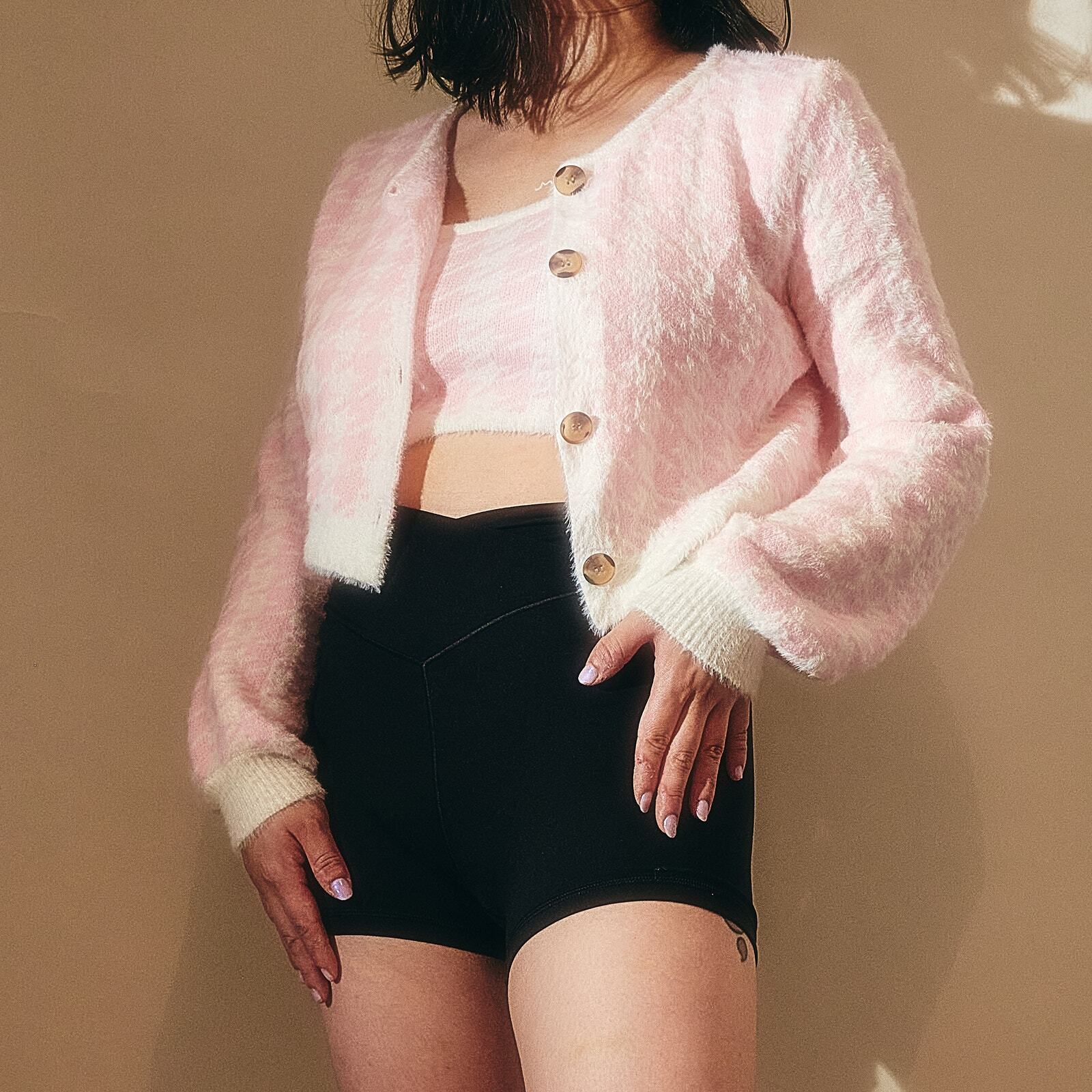 Title*: SHEIN 2pc Plaid Fuzzy Sweater Set - Pink & White - Size S