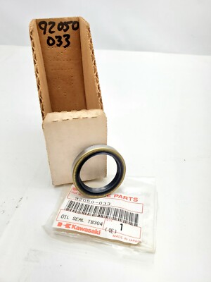 New Kawasaki F5 F8 F9 F11 F12MX KT KX KDX KXT Oil Seal TB3040 NOS 92050-033 OEM