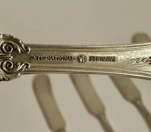 Richelieu International Sterling Silver Butter Spreader Flat Handle 6"  Set of 6