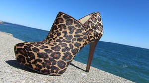 nine west leopard booties