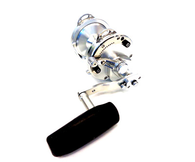 Avet HXW5/2 RAPTOR Two-Speed Lever Drag Reel  - LEFT HANDED - SILVER