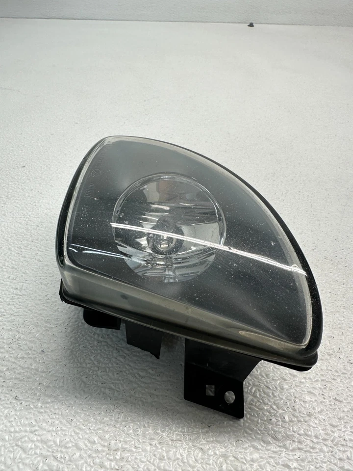 BMW 535I 2011 2013 faro antiniebla del lado derecho del pasajero 89211391 OEM 252209 Foto 4 de 4