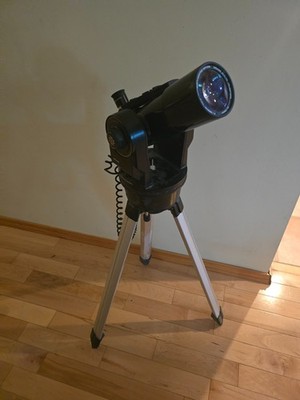 Meade ETX-70 Refractor Telescope With Autostar Remote + Standard Field Tripod