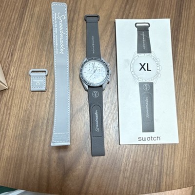 OMEGA x Swatch MoonSwatch Quartz Chronograph 42mm Gray Strap Box Manual