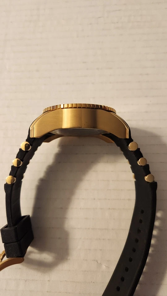 Reloj Swiss Legend Commander Pro para hombre dorado/verde con correa de silicona negra... Foto 3 de 4