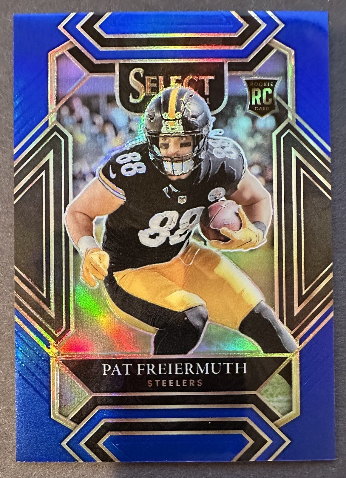 2021 Panini Select Club Level Pat Freiermuth Blue Prizm /99 #259 RC