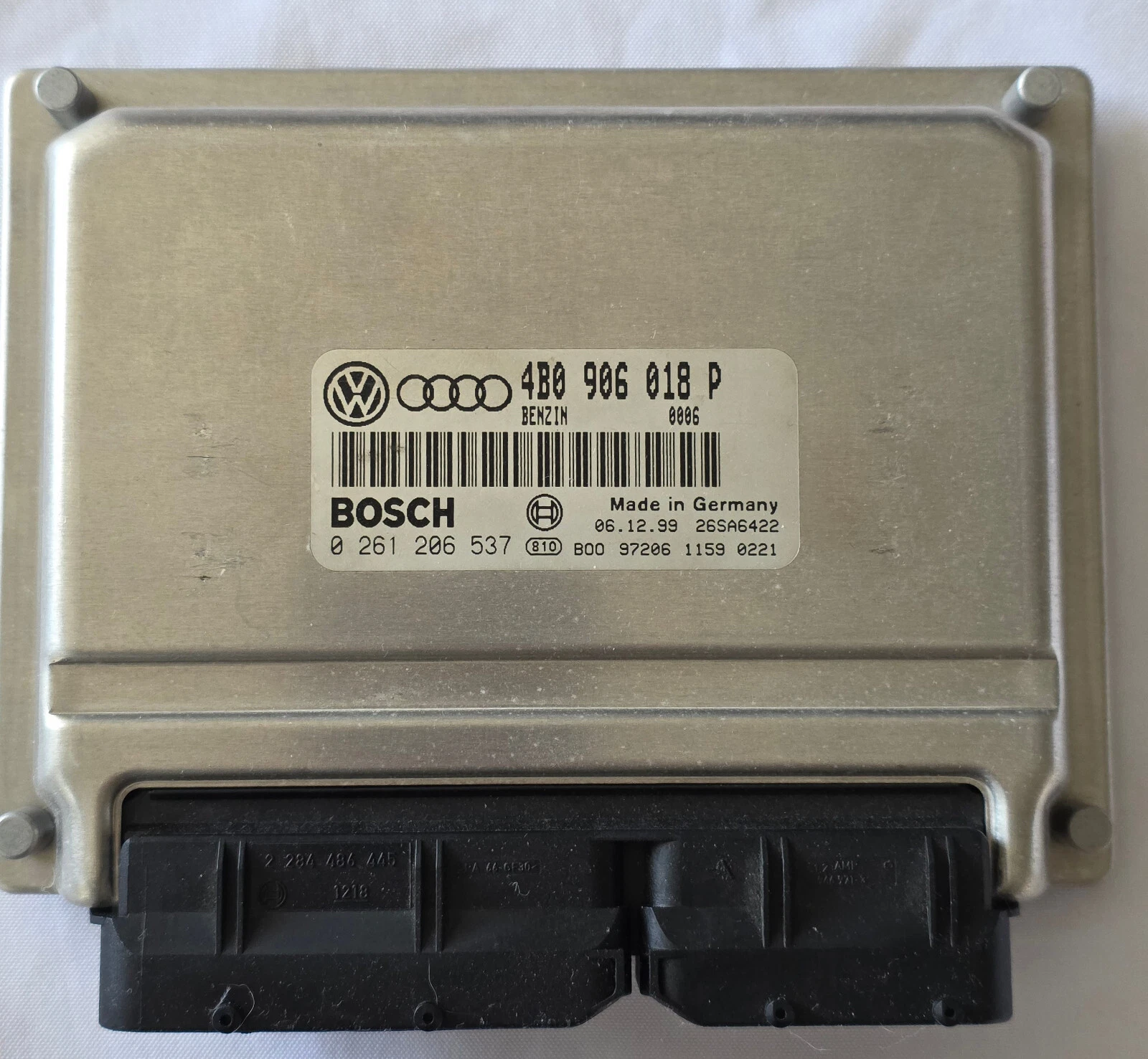 Computadora de motor para Passat 1.8T 1998-2002 marca BOSCH número de parte 4B0 906 018 P — Garza Refacciones
