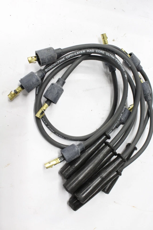 Набор проводов свечей зажигания NOS Bosch Volvo 164 1970-75 09021 - Изображение 3 из 3