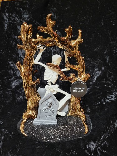 NEW Dancing Skeleton Halloween 2024 3-Wick Candle Holder Bath & Body Works GLOWS - Picture 2 of 3
