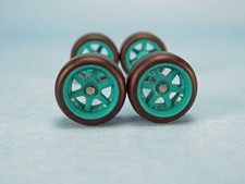 1/64 Wheels 1/64 Wheel and Tire Set Real Riders 6-Spoke Style Green V-65