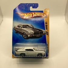 Hot Wheels 2009 New Models '70 Buick GSX 1:64 Diecast White/Black Unopened