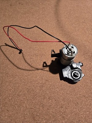 Shark RV1101ARUS RV912 UR1105ARUS RV1100VRUS Vacuum Main Roller Brush Motor