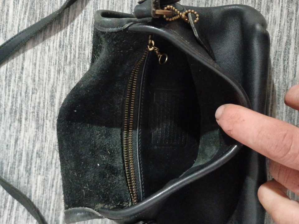 Bolso Bandolera Coach Vintage Cuero Penny Bolsillo Negro EE. UU. Foto 3 de 4