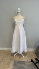 Wedding Dress With Lace And Pearls Size 12