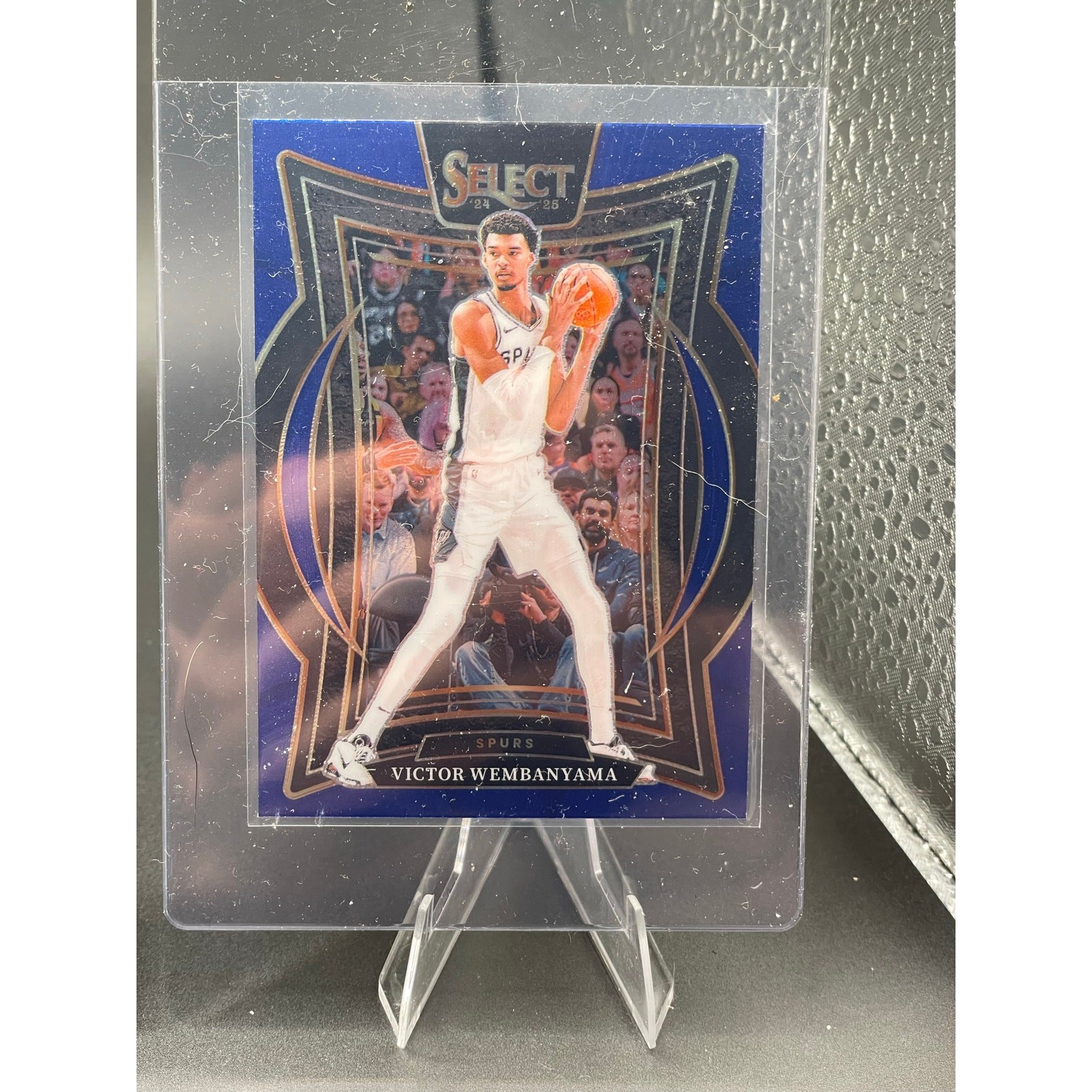 Victor Wembanyama 2025 Select Blue Prizm #9 + LeBron James Optic Purple Auto Lot view 7