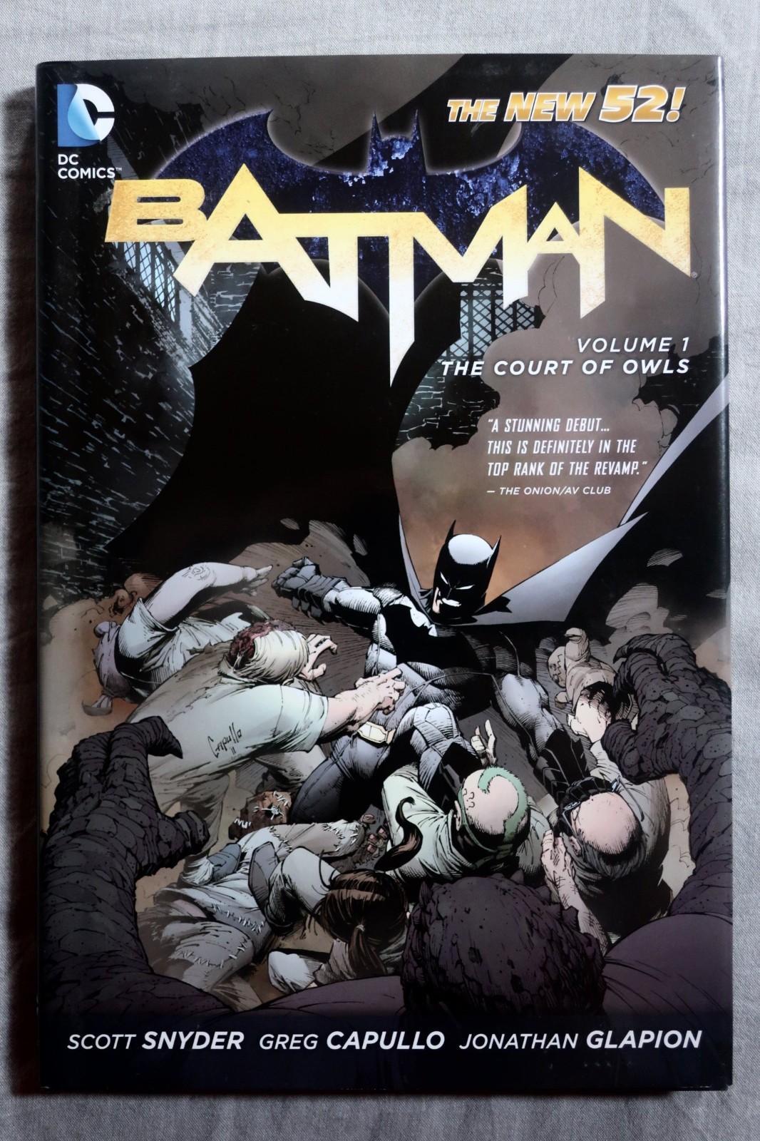 BATMAN Vol. 1: The Court of Owls (The New 52) ~ DC Comics Graphic Novel!