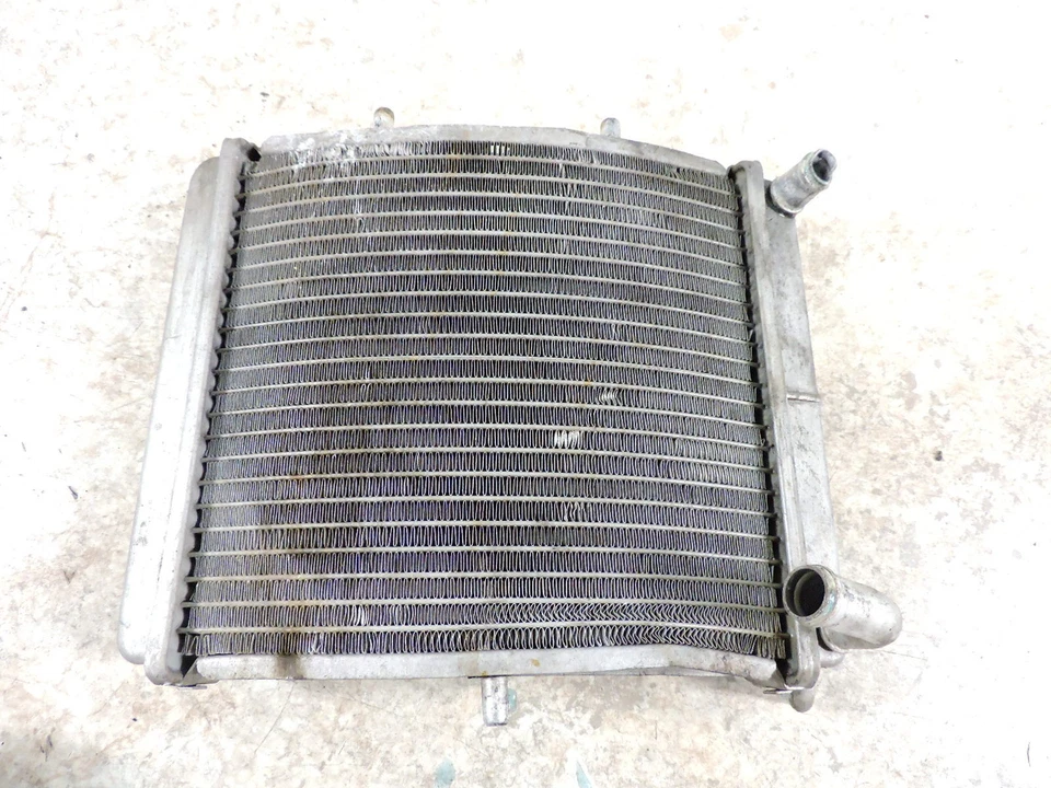 06 Aprilia Scarabeo 500 Scooter radiator - Image 4 of 4