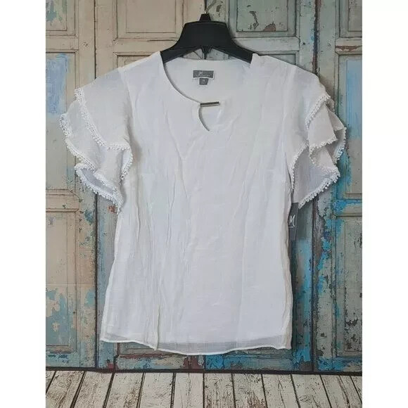 JM Collection PxL Bright White Short Sleeve Scoop Neck key hole