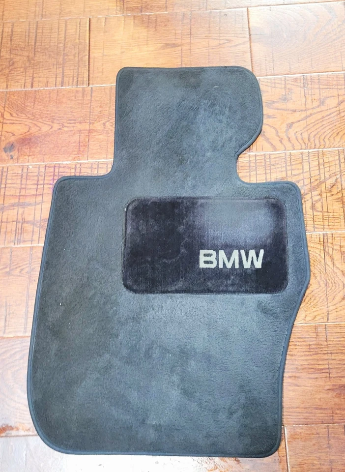 Alfombrillas negras BMW 325I 328I 330I 335I XI XI 2006-2011 sedán Foto 2 de 4