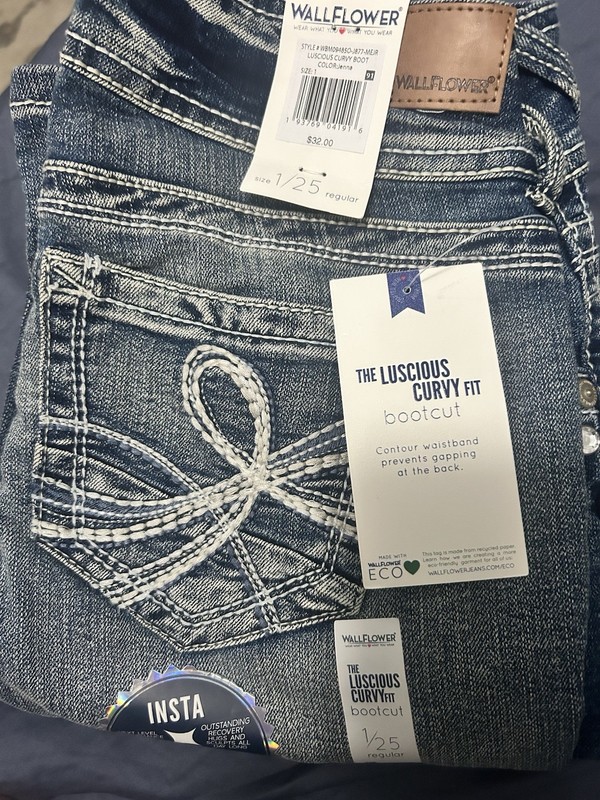 Wallflower Women’s Jeans Size 1