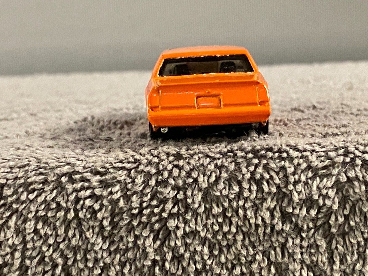 Mattel Hot-Wheels Monte Carlo Holly Equipped RG455 1186 MJ Mattel Hot-Wheels Monte Carlo Holly Equipped RG455 1186 MJ