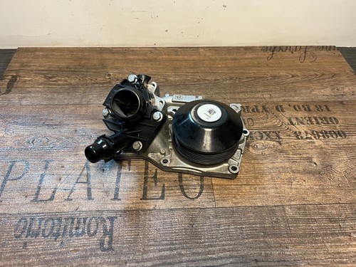 BMW 320D B47D20A Wasserpumpe Kühlmittelpumpe 8514458
