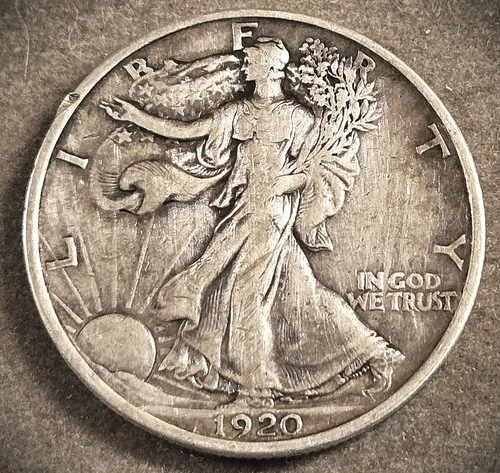 1920 LIBERTY WALKING HALF DOLLAR ** XF COIN **  (7565)