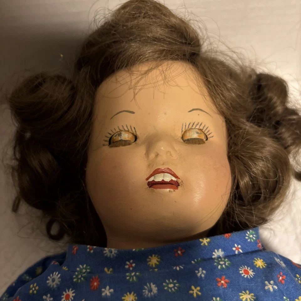 Muñeca Ojos Dormitorios Sin Marca con Dientes Antigua De Colección Plástico Duro Con Cuerpo Suave. Foto 3 de 4