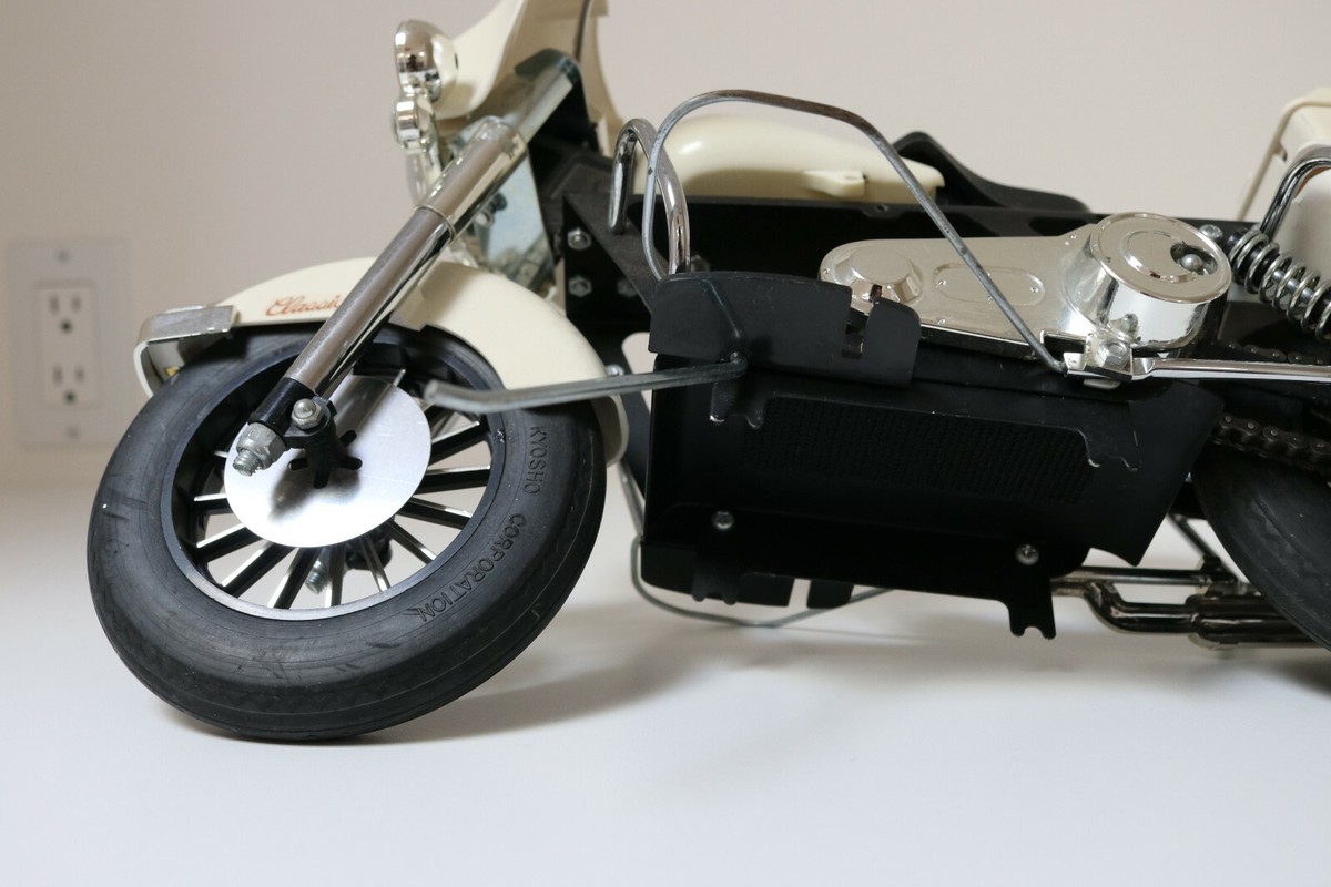 YONEZAWA ラジコン ハーレーダビッドソン　ゴールド　FLH－80 Harley Davidson JUNK FLH 80 Classics Multi 1:8 Motorcycle