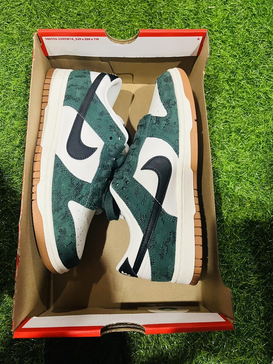 Nike Nike SB Dunk Low グリーン US 8 26cm Women's Nike Dunk Low SS in Carbon Green – Oneness Boutique
