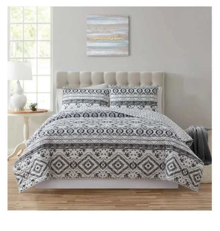 Edredón reversible Mainstays de poliéster con diseño tribal gris/blanco azteca, completo/reina Foto 4 de 4