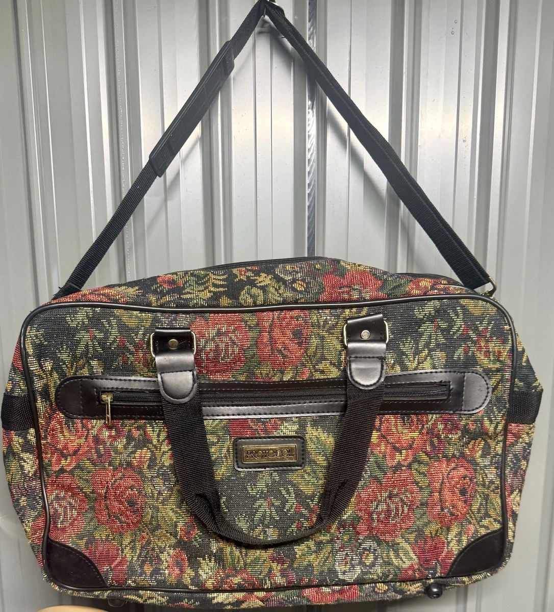 25+ 1980s Vintage Holdalls&Duffle Bags Travel Accessories for sale