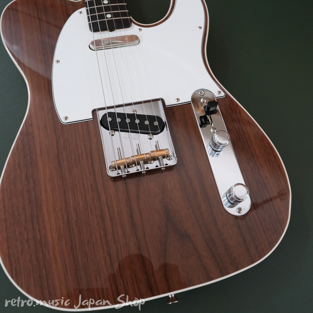 Fender FSR Japan Traditional 60s Custom Telecaster Walnut Top for