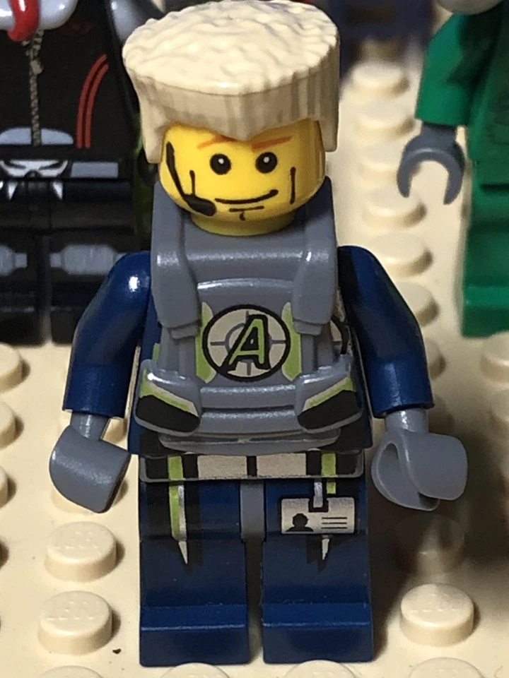 LEGO Minifigures Lot. AGENTS, ATLANTIS, SPACE POLICE - Image 3 of 4
